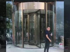 Schnelle und sichere Schifffahrt Motorisiertes rotierendes Portal mit elektrisch angetriebenem Design