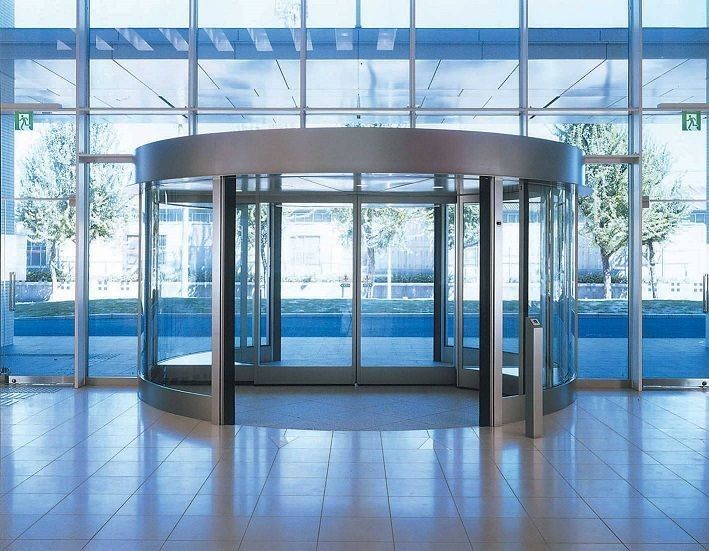 220V/50Hz Stromversorgung Aluminium automatische Drehtür mit elektrisch betriebenem offenen Stil