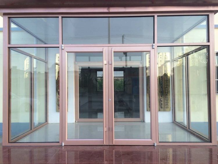 Edelstahl Aluminium Außen Doppelboden Feder automatische Schaukel Türen 72x96 ODM